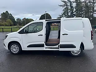 Used 2020 Vauxhall Combo Sportive White - Interior and Exterior details 10