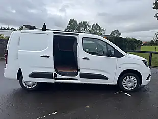 Used 2020 Vauxhall Combo Sportive White - Interior and Exterior details 9