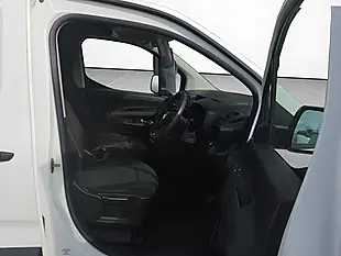 Used 2020 Vauxhall Combo Sportive White - Interior and Exterior details 12