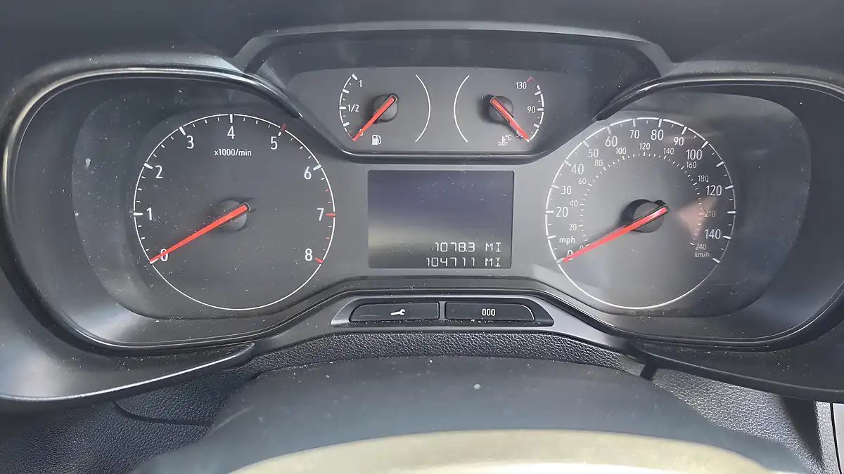 Used 2020 Vauxhall Combo Sportive White - Interior and Exterior details 18