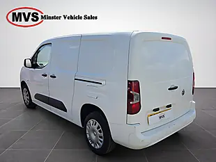 Used 2020 Vauxhall Combo Sportive White - Interior and Exterior details 6