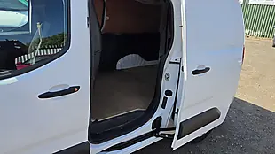 Used 2020 Vauxhall Combo Sportive White - Interior and Exterior details 10