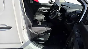 Used 2020 Vauxhall Combo Sportive White - Interior and Exterior details 13