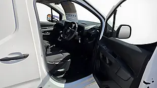 Used 2020 Vauxhall Combo Sportive White - Interior and Exterior details 14