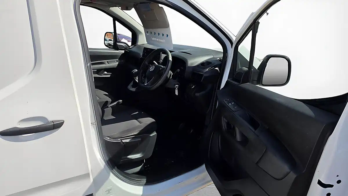 Used 2020 Vauxhall Combo Sportive White - Interior and Exterior details 14