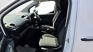 Used 2020 Vauxhall Combo Sportive White - Interior and Exterior details 15