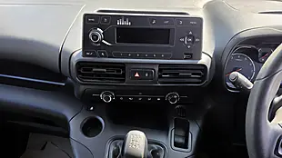 Used 2020 Vauxhall Combo Sportive White - Interior and Exterior details 18