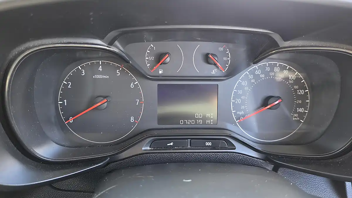 Used 2020 Vauxhall Combo Sportive White - Interior and Exterior details 19