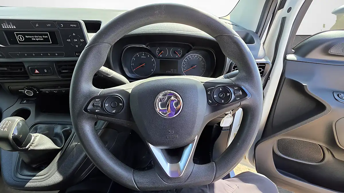 Used 2020 Vauxhall Combo Sportive White - Interior and Exterior details 20