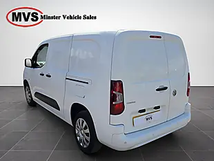 Used 2020 Vauxhall Combo Sportive White - Interior and Exterior details 6