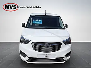 Used 2020 Vauxhall Combo Sportive White - Interior and Exterior details 7