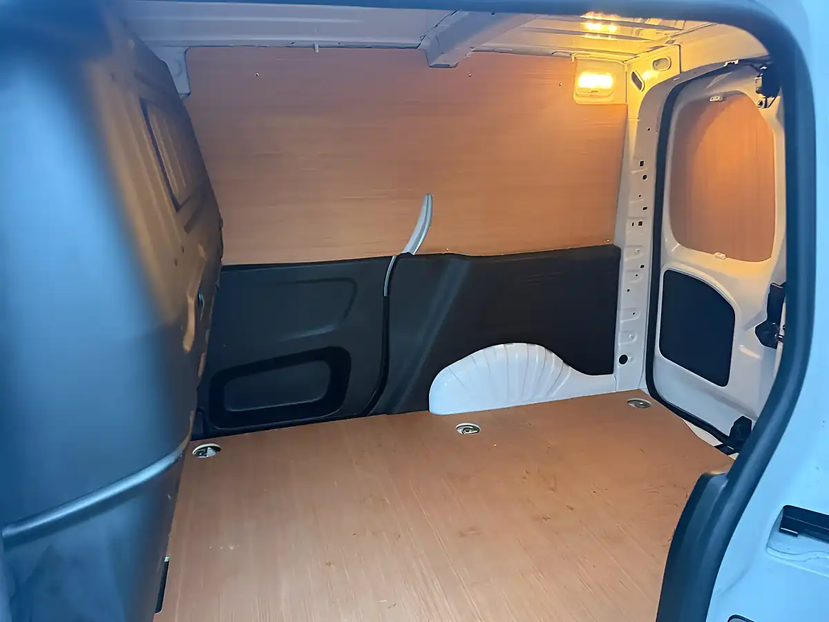 Used 2020 Vauxhall Combo Sportive White - Interior and Exterior details 13