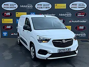 Used 2020 Vauxhall Combo Sportive White - Interior and Exterior details 4