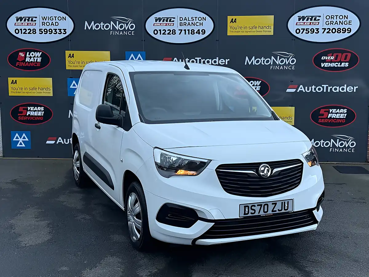 Used 2020 Vauxhall Combo Sportive White - Interior and Exterior details 4
