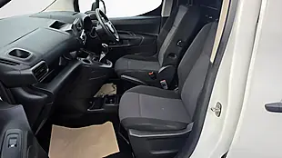 Used 2020 Vauxhall Combo Sportive White - Interior and Exterior details 17