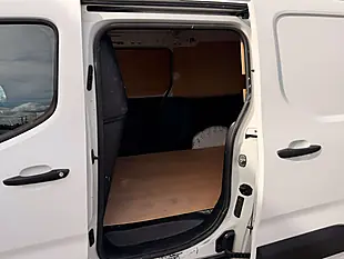 Used 2020 Vauxhall Combo Sportive White - Interior and Exterior details 15