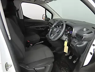 Used 2020 Vauxhall Combo Sportive White - Interior and Exterior details 16