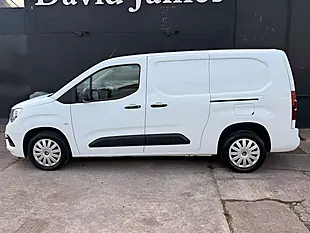 Used 2020 Vauxhall Combo Sportive White - Interior and Exterior details 6