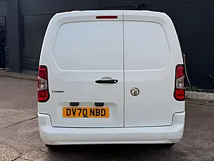 Used 2020 Vauxhall Combo Sportive White - Interior and Exterior details 8