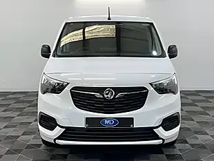 Used 2020 Vauxhall Combo Sportive White - Interior and Exterior details 9