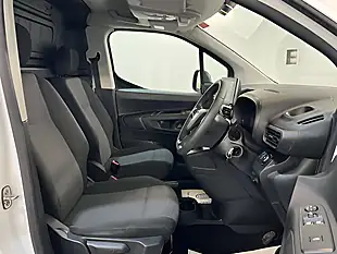 Used 2020 Vauxhall Combo Sportive White - Interior and Exterior details 12