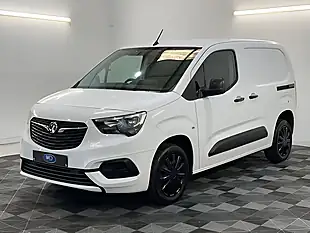 Used 2020 Vauxhall Combo Sportive White - Interior and Exterior details 8