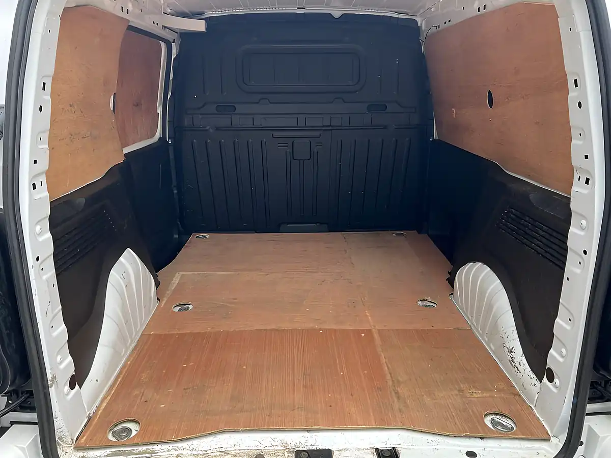 Used 2020 Vauxhall Combo Sportive White - Interior and Exterior details 10