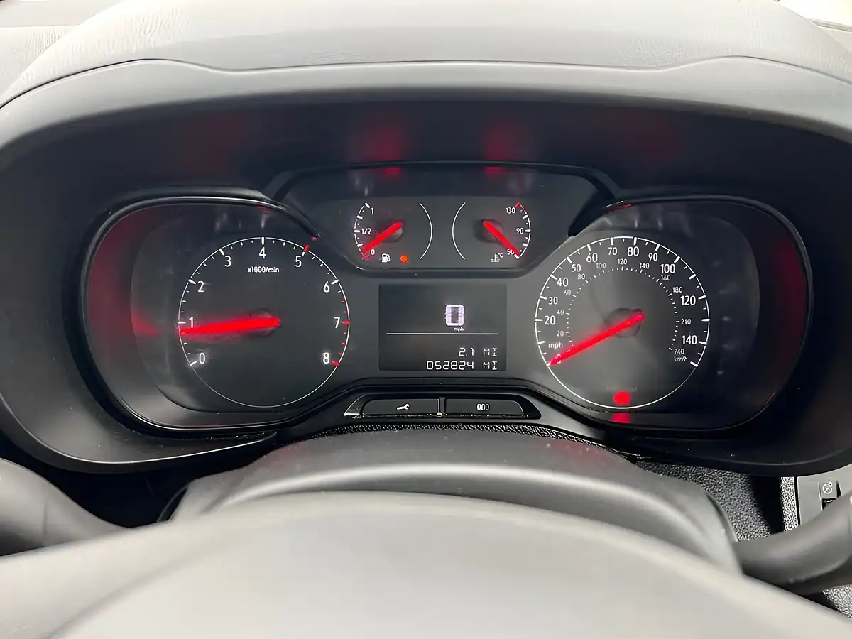 Used 2020 Vauxhall Combo Sportive White - Interior and Exterior details 17