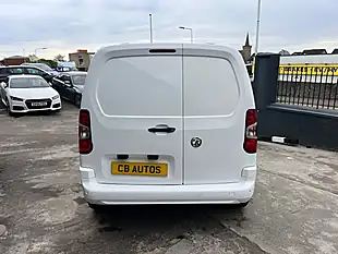 Used 2020 Vauxhall Combo Sportive White - Interior and Exterior details 5