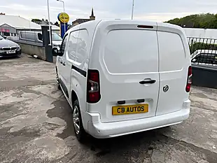 Used 2020 Vauxhall Combo Sportive White - Interior and Exterior details 6