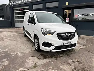 Used 2020 Vauxhall Combo Sportive White - Interior and Exterior details 9