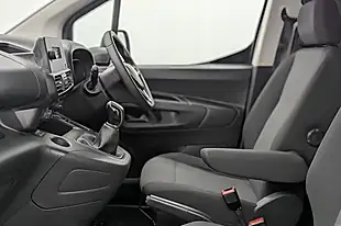 Used 2020 Vauxhall Combo Sportive White Jade - Interior and Exterior details 11