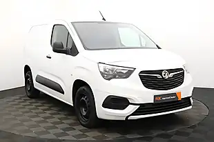 Used 2020 Vauxhall Combo Sportive White Jade - Interior and Exterior details 6