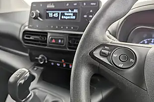 Used 2020 Vauxhall Combo Sportive White Jade - Interior and Exterior details 8