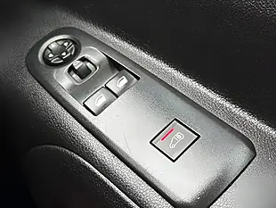 Used 2020 Vauxhall Combo Sportive White Jade - Interior and Exterior details 13