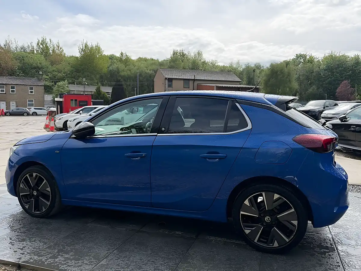 Used 2020 Vauxhall Corsa Electric Elite Nav Blue - Interior and Exterior details 10