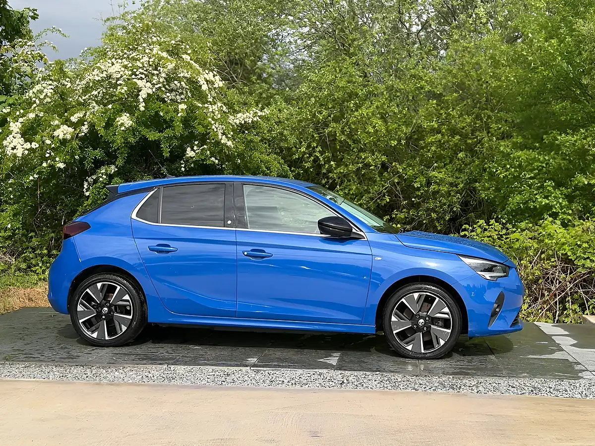 Used 2020 Vauxhall Corsa Electric Elite Nav Blue - Interior and Exterior details 3