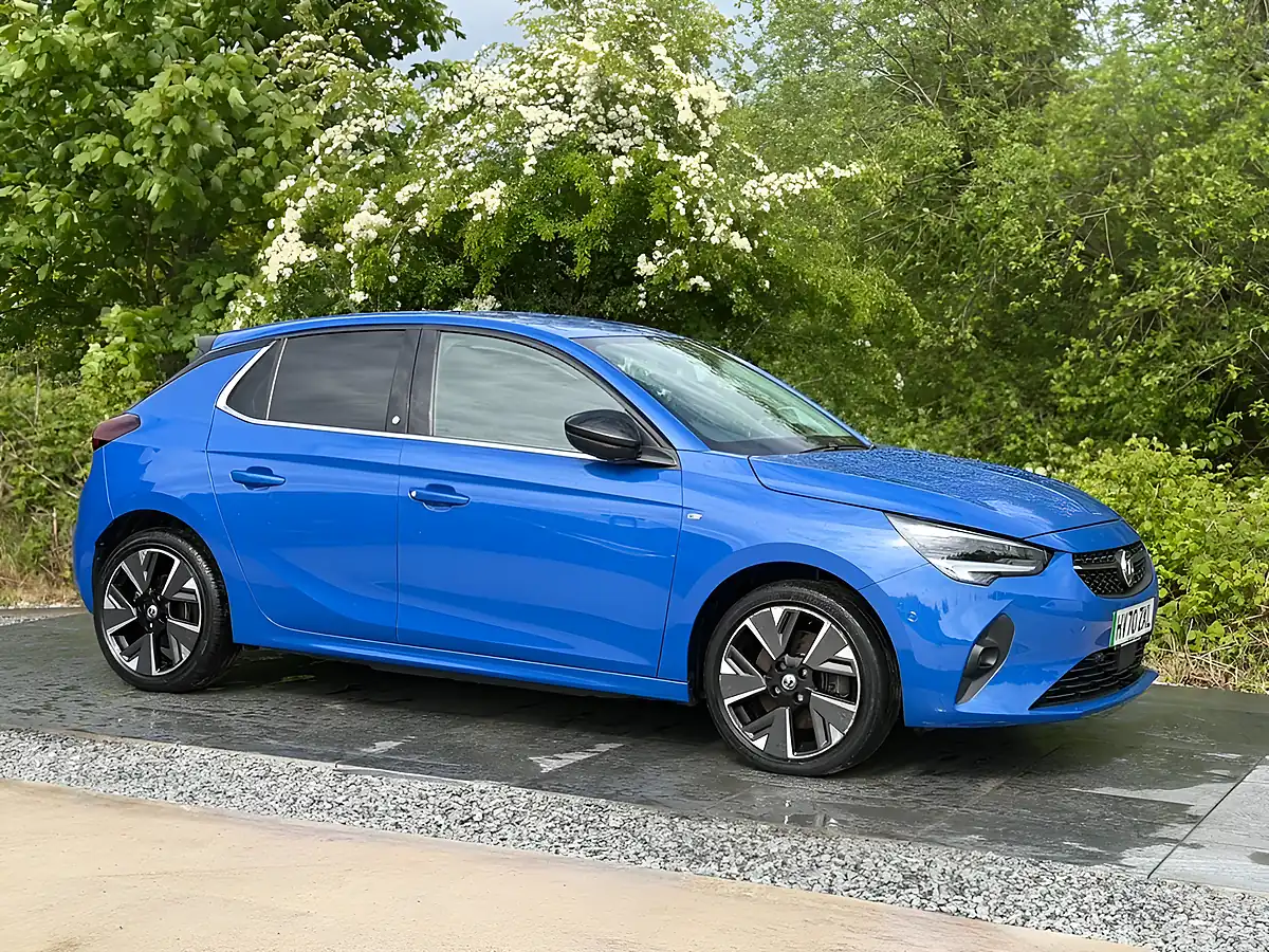 Used 2020 Vauxhall Corsa Electric Elite Nav Blue - Interior and Exterior details 9