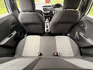 Used 2020 Vauxhall Corsa Electric Se Nav White - Interior and Exterior details 15