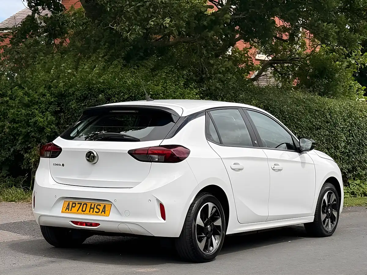 Used 2020 Vauxhall Corsa Electric Se Nav White - Interior and Exterior details 9