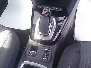 Used 2020 Vauxhall Corsa Electric Se Nav White - Interior and Exterior details 16
