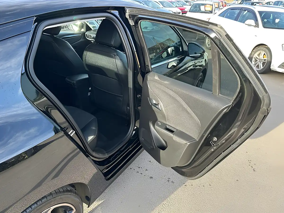 Used 2020 Vauxhall Corsa Elite Nav Premium Black - Interior and Exterior details 16