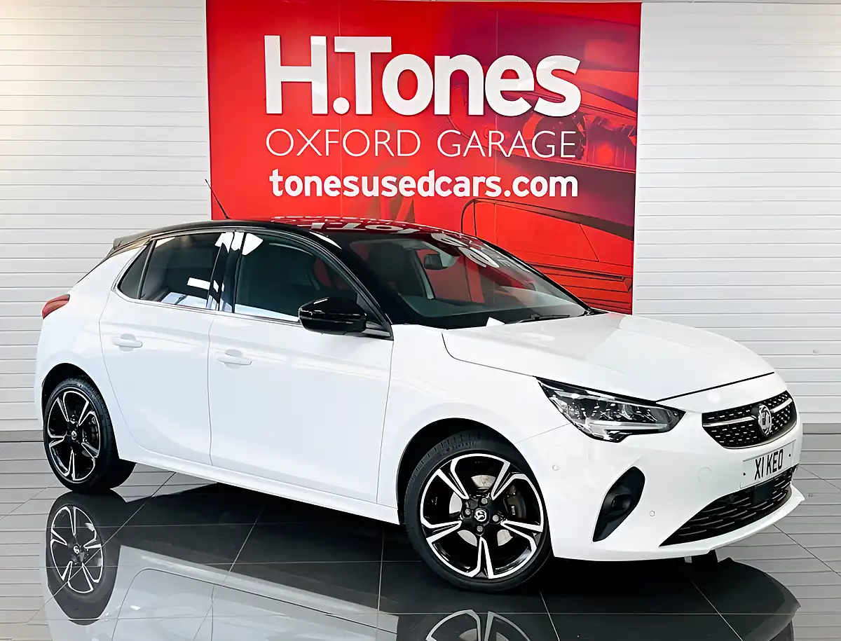 Used 2020 Vauxhall Corsa Elite Nav Premium White - Front View