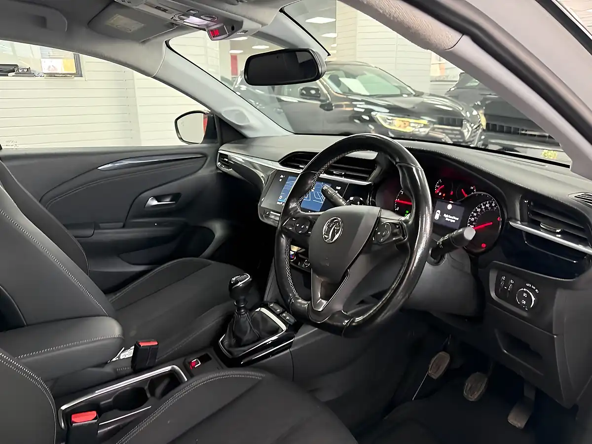 Used 2020 Vauxhall Corsa Elite Nav Premium White - Interior and Exterior details 14
