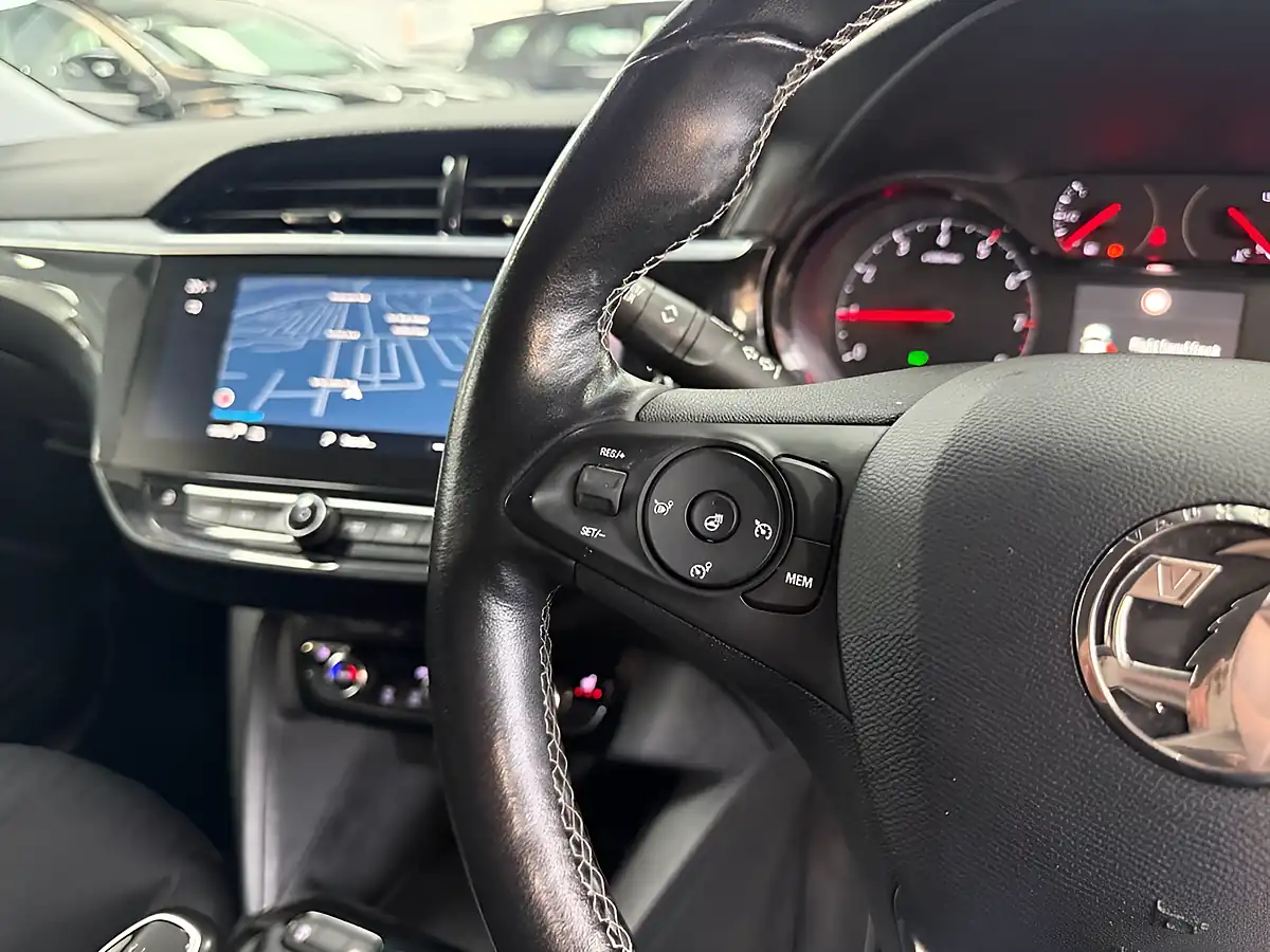 Used 2020 Vauxhall Corsa Elite Nav Premium White - Interior and Exterior details 16