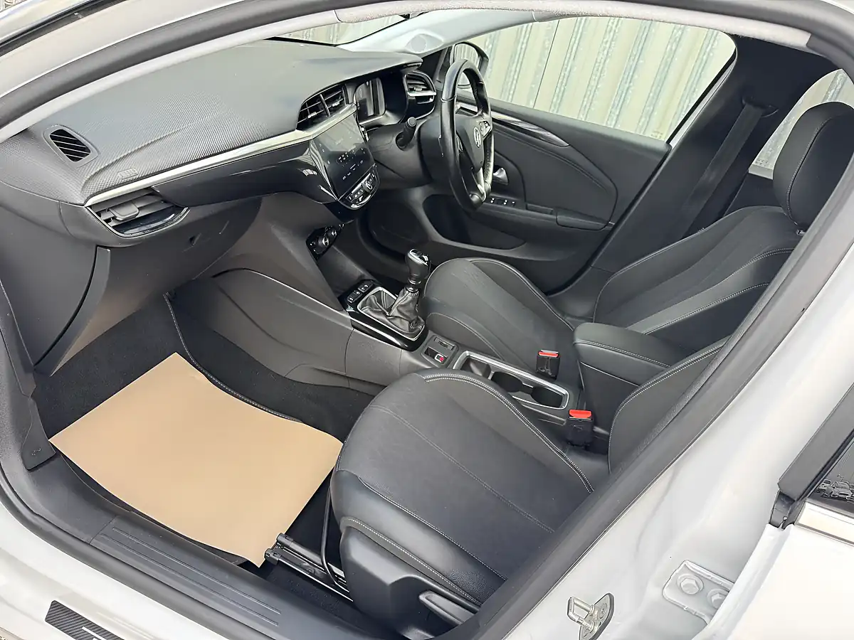 Used 2020 Vauxhall Corsa Elite Nav Premium White - Interior and Exterior details 10