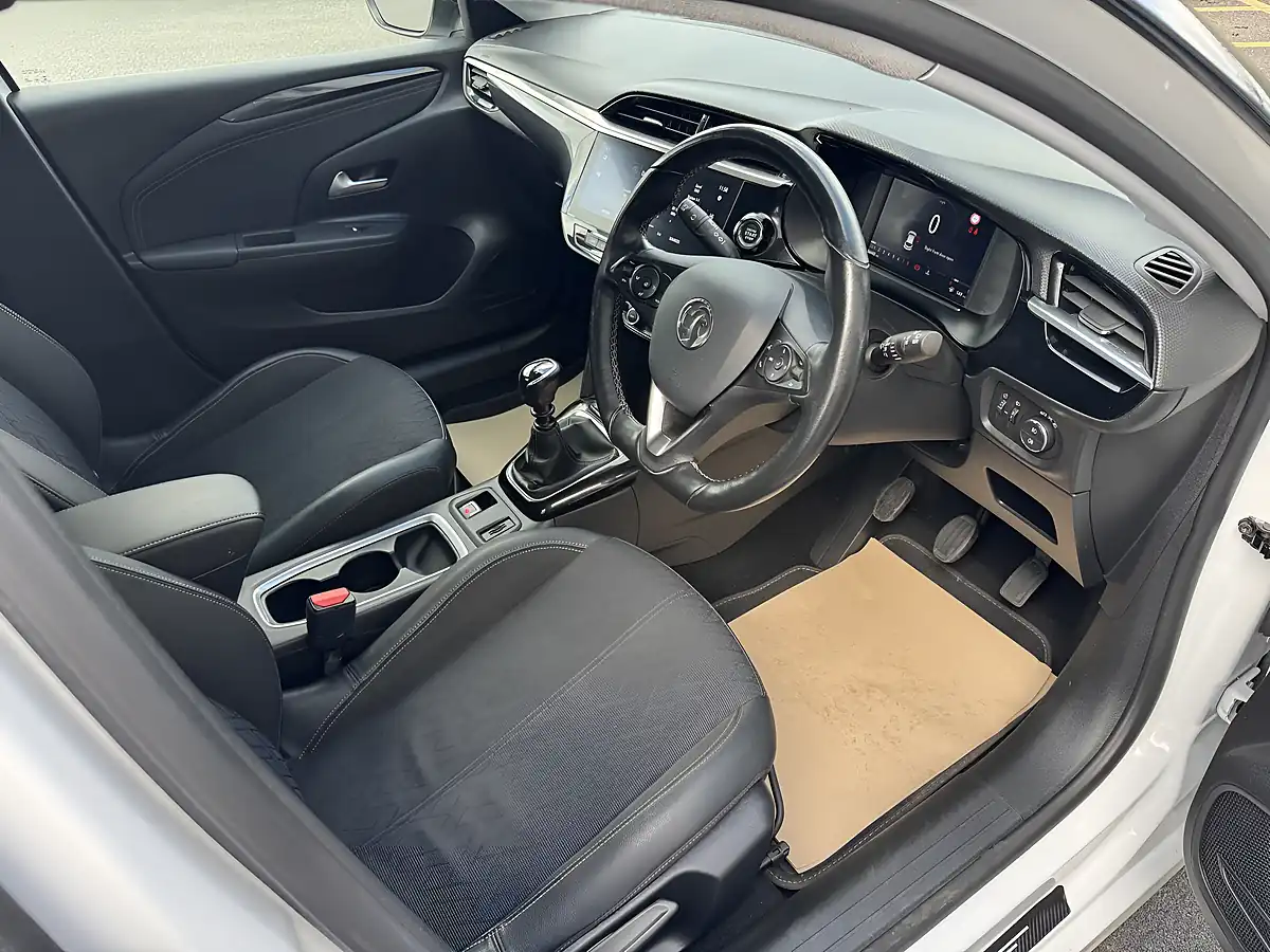 Used 2020 Vauxhall Corsa Elite Nav Premium White - Interior and Exterior details 9