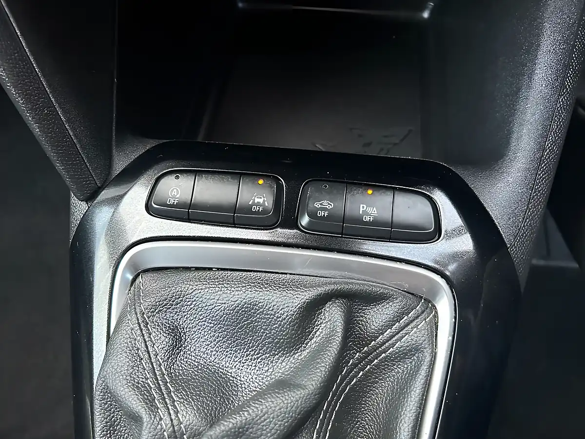 Used 2020 Vauxhall Corsa Elite Nav White - Interior and Exterior details 14