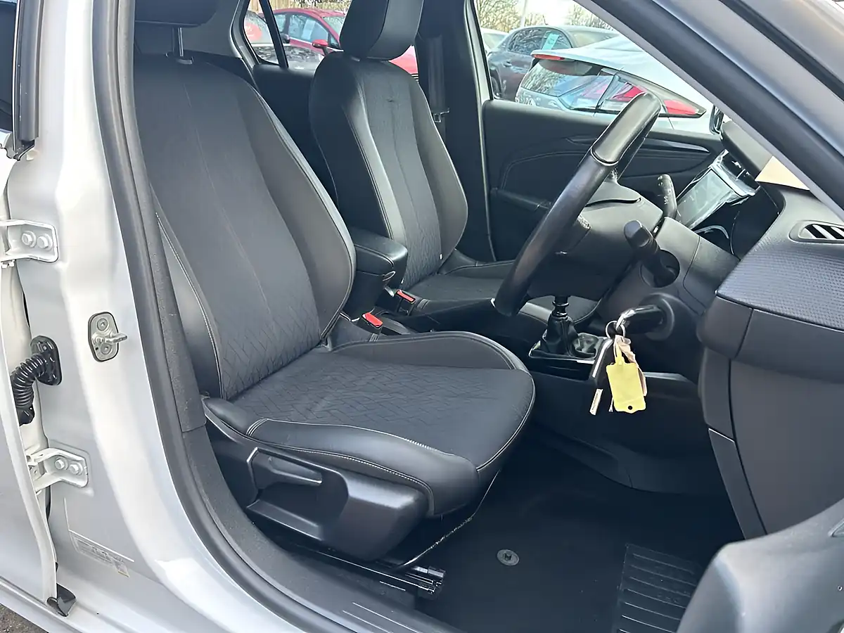 Used 2020 Vauxhall Corsa Elite Nav White - Interior and Exterior details 4