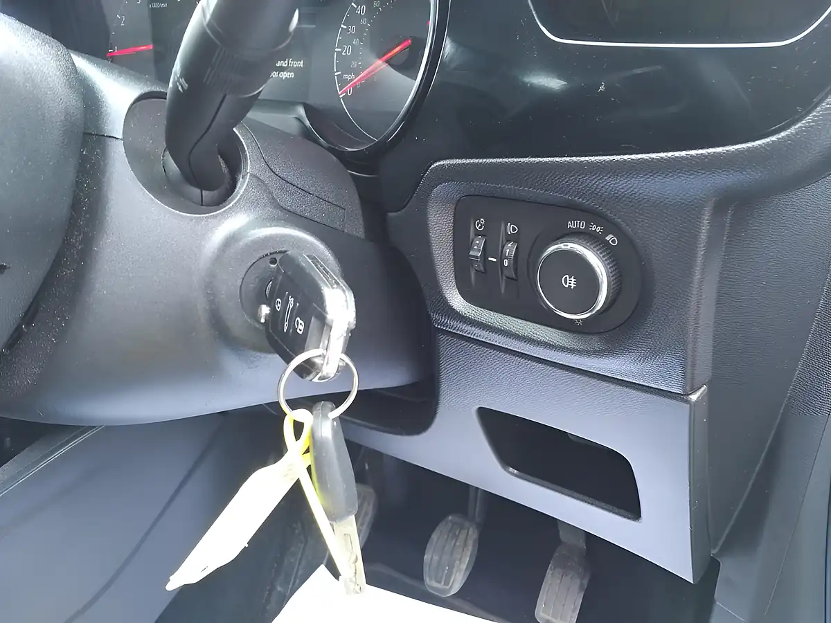 Used 2020 Vauxhall Corsa Se Black - Interior and Exterior details 15